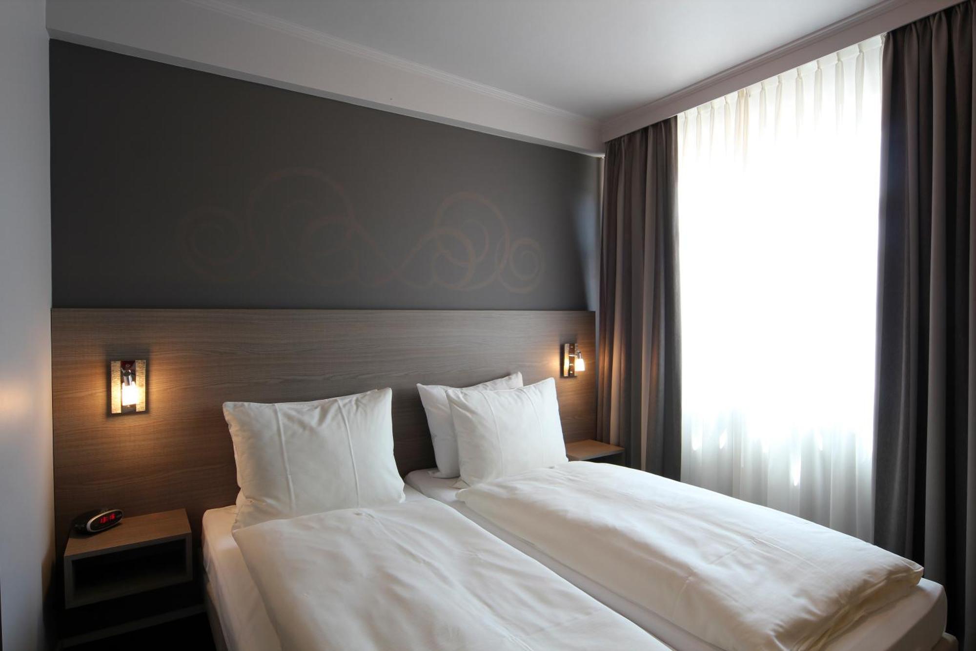 Grand Hotel Monopole Valkenburg aan de Geul Exteriör bild